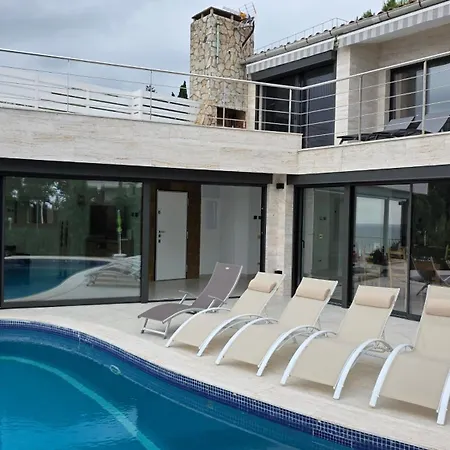 Beachfront - Comfort And Breathtaking Views 료렛 드 마르