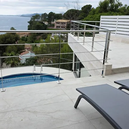 Beachfront - Comfort And Breathtaking Views * 료렛 드 마르
