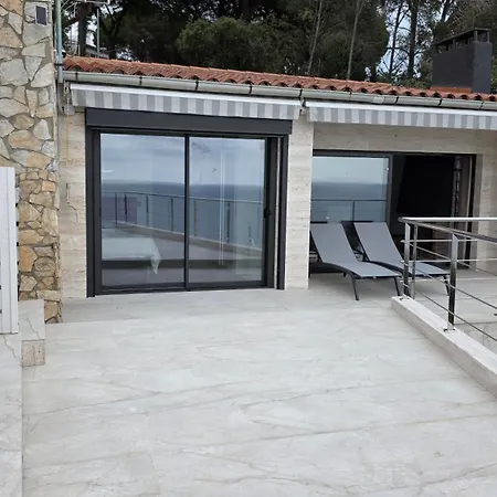Beachfront - Comfort And Breathtaking Views